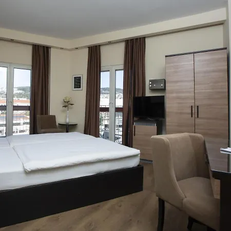Hotell Abc 3*